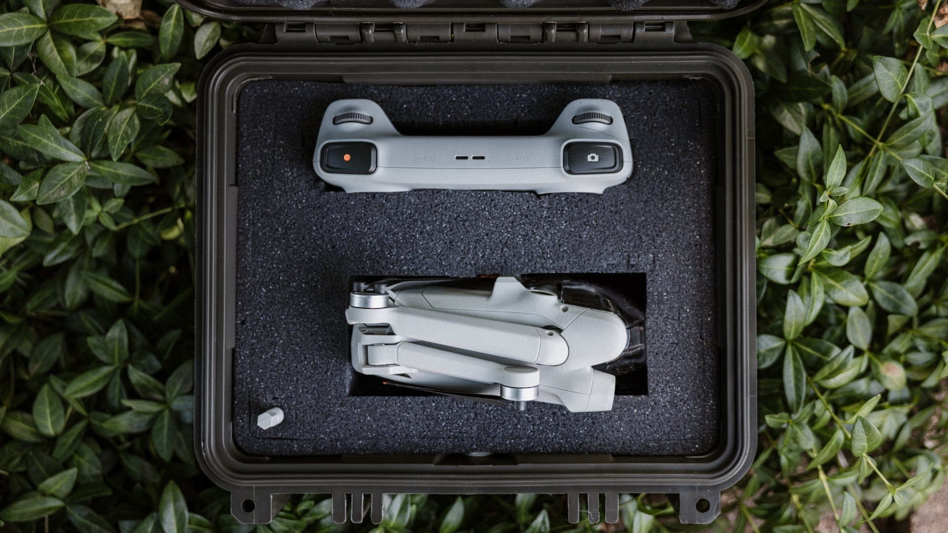 Decoding the Best Waterproof Hard Cases for Electronics