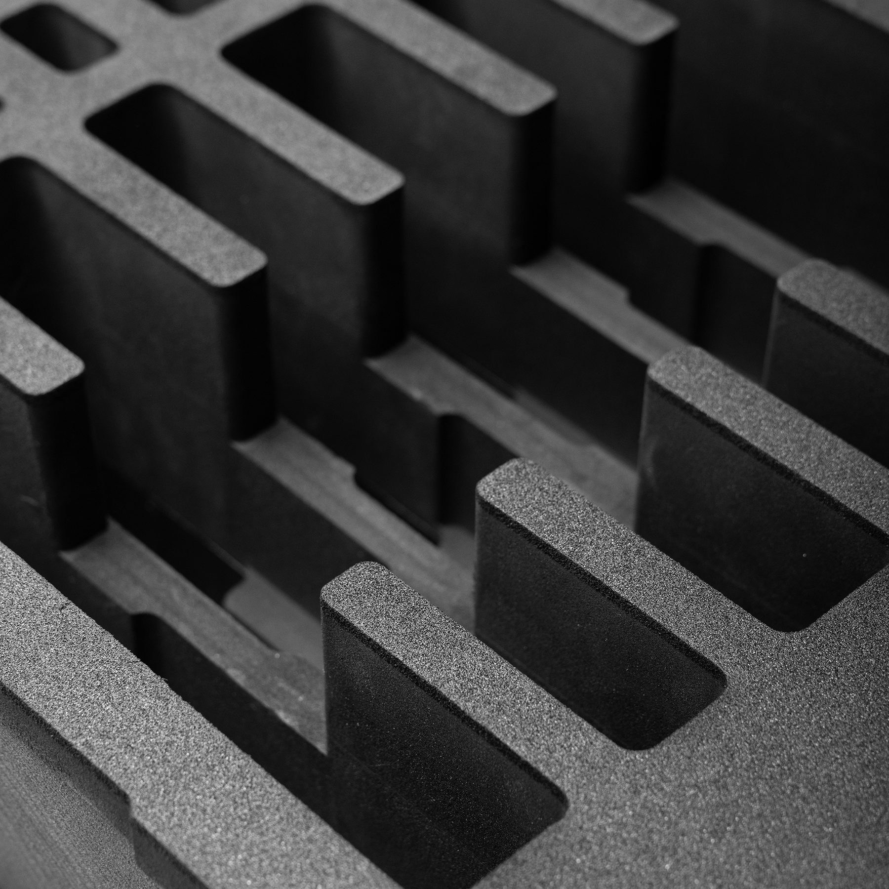 6 Slot, 8 Mag Pre-Cut Insert for #305 Case