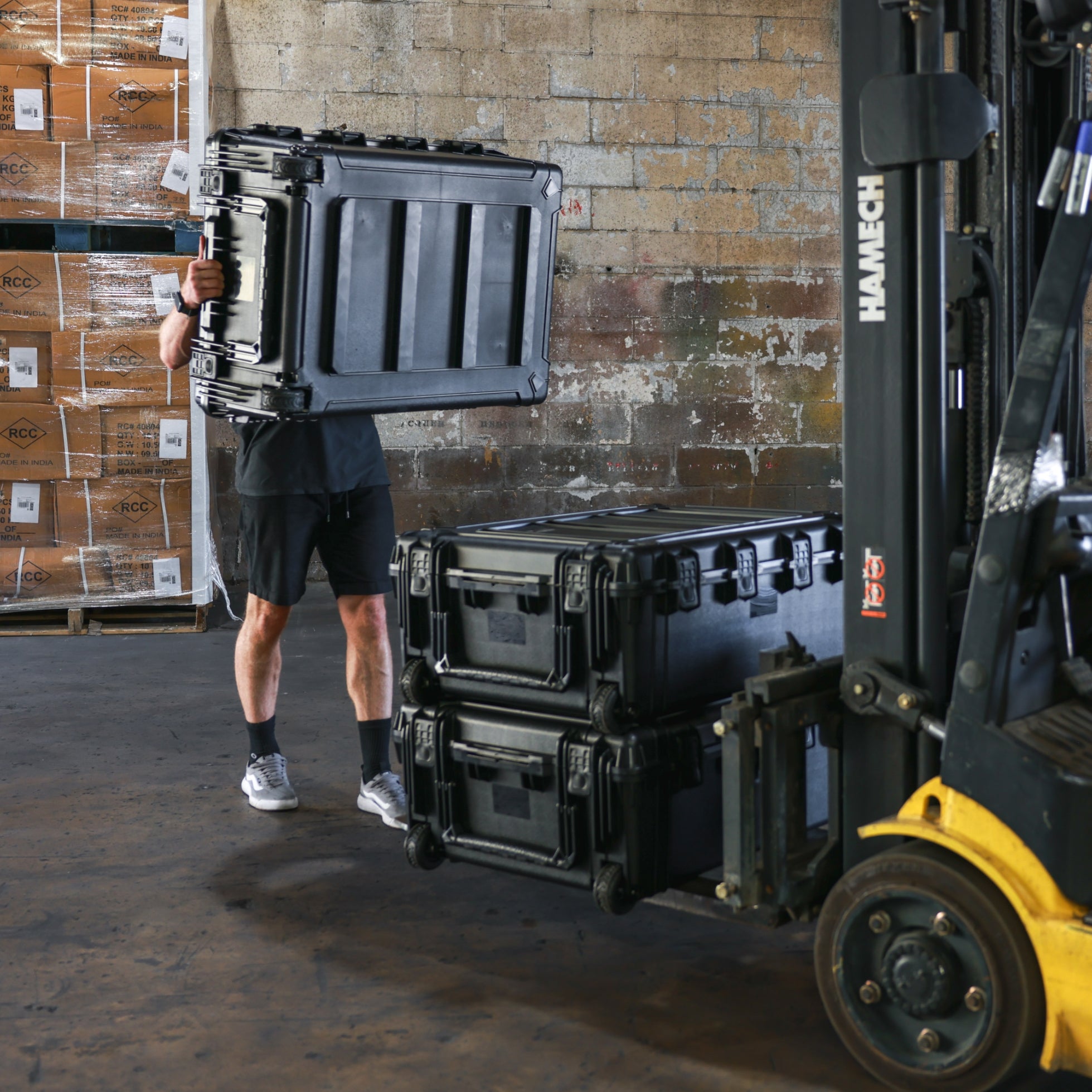 38" Wheeled Case #2308